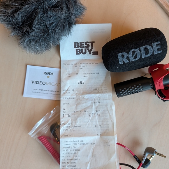 VideoMicro II Ultra-Compact On-Camera Microphone - Red - Picture 6 of 6